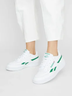 REEBOK CLASSICS Casual Sneakers Sneakers Laag Revengle Plus Heren Wit -Herenschoenen Winkel 021468b5a8324448f8abc853c3ec31f0 scaled