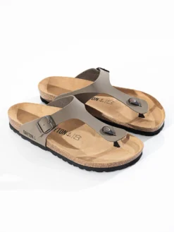 Slippers Teenslippers Mercure Heren Taupe -Herenschoenen Winkel c9c5b09fc96378220fb9a6d857a0db62 scaled