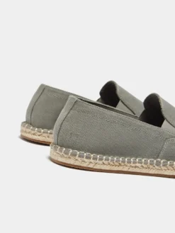 PULL & BEAR Lage Schoenen Espadrilles Heren Kaki -Herenschoenen Winkel efd49db213be6c4a4f623115d58b9eed scaled